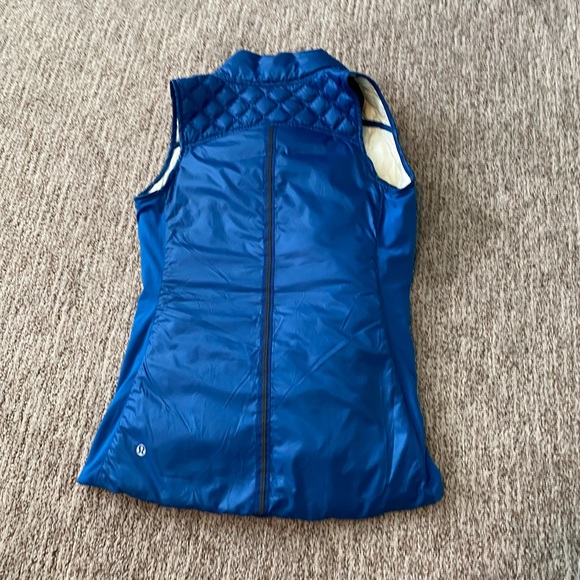 Lulu Lemon Reversible Vest - Picture 5 of 7